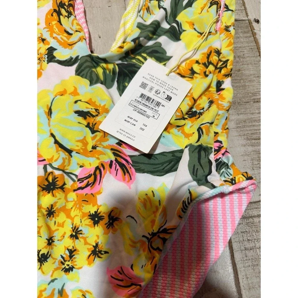 NWT-‎ Women's reversible Maamgic bathing suit